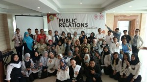 perhumas-bertemu-di-unikom_20170715_171741